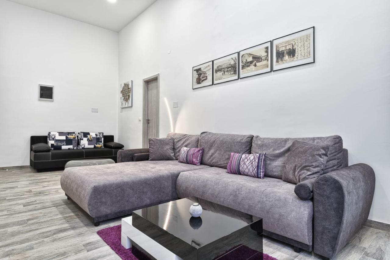 Apartment 20M From Arena 普拉 外观 照片
